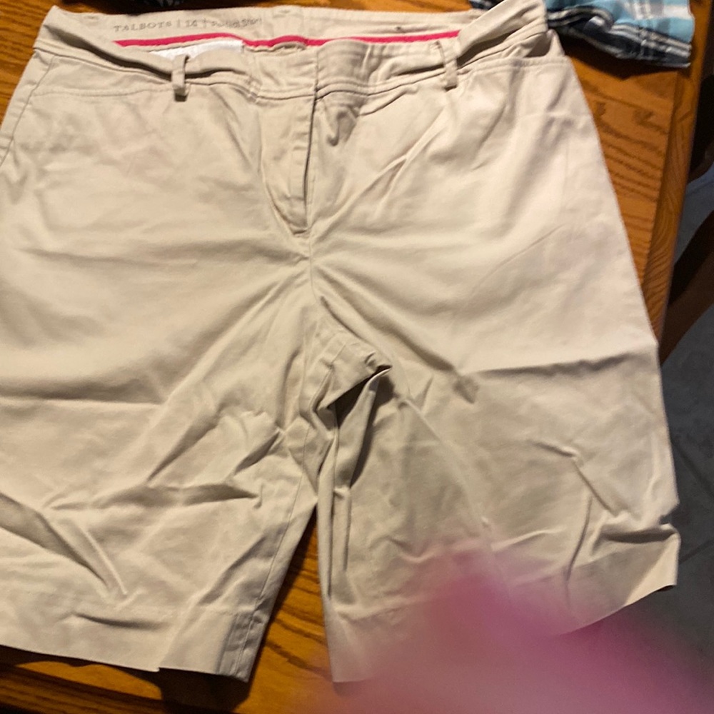 Talbots beige shorts